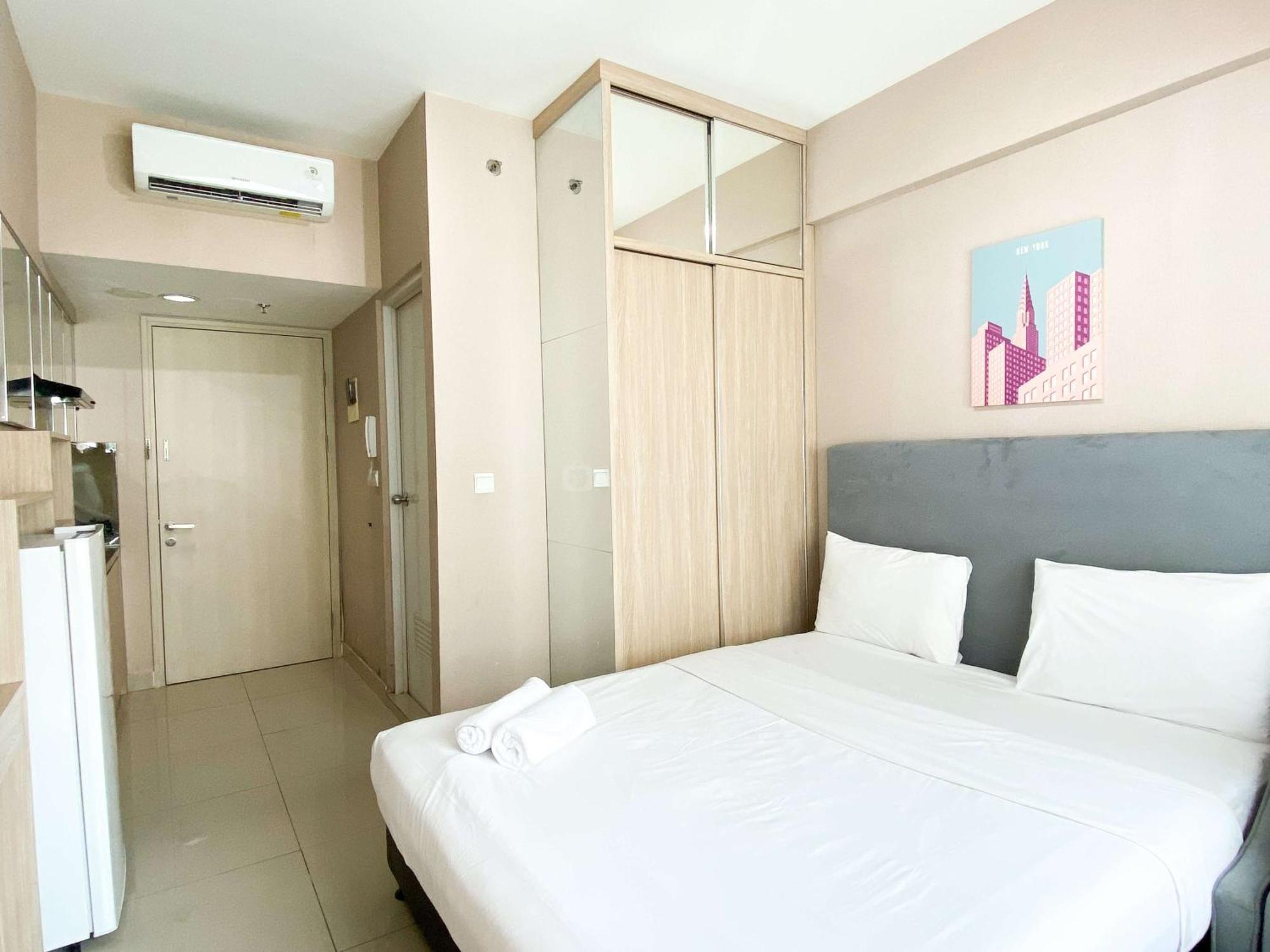 Apartemen Springlake Summarecon Near Shopping Mall By Travelio *