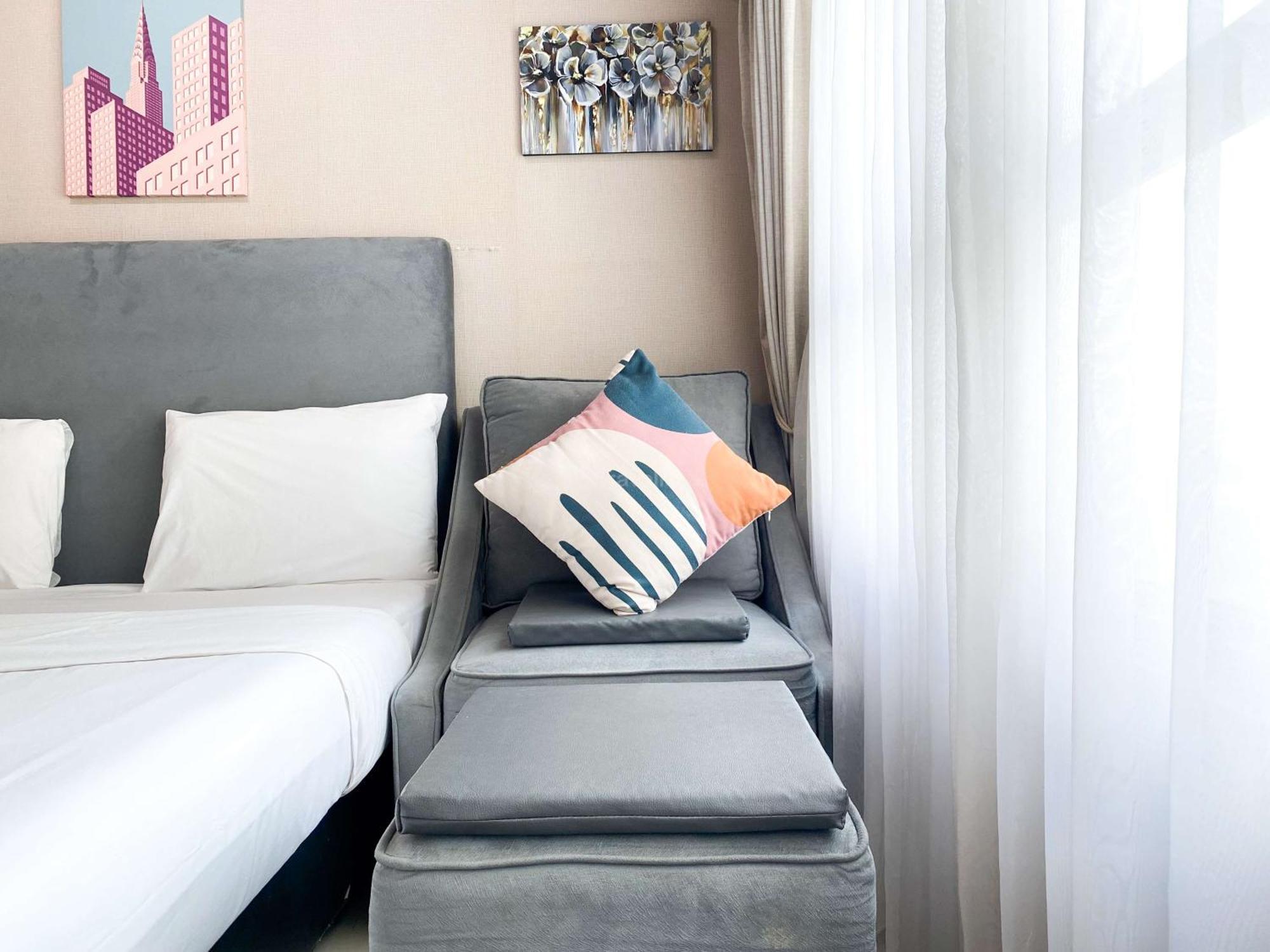 Springlake Summarecon Near Shopping Mall By Travelio *